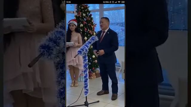 Поздравление Главы МР "Нюрбинский район" Иннокентьев Алексей Михайлович стипендиатов Елки Главы смотреть онлайн