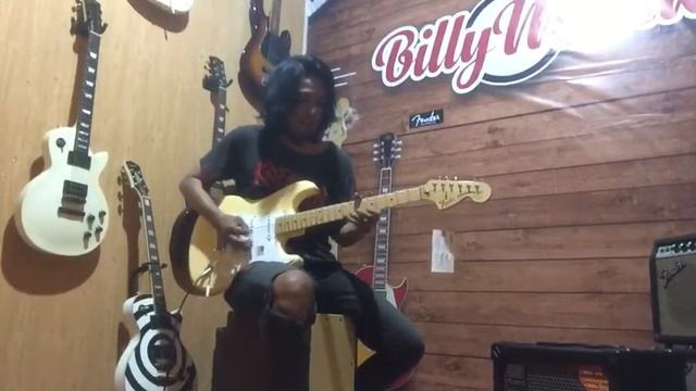 fender yngwie malmsteen usa #fender #usa #review #best #guitar смотреть онлайн