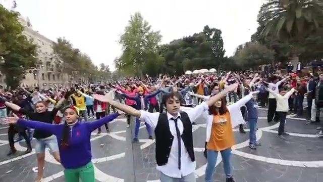 Chaplin Foxy Flashmob - FLASHMOB Azerbaijan смотреть онлайн