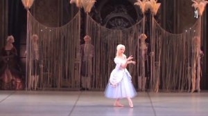 Копия. Анжелина Воронцова "гавот Люлли" балет "Пламя Парижа" Михайловский театр