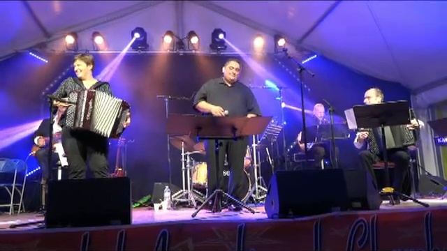 Angélique SERVANT et Jérôme chanteur Chamberet oct 2018 Valses смотреть онлайн