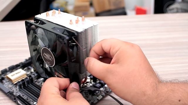 Teste - CPU Cooler DeepCool Gammaxx 400 | Comparativo Red Scorpion II e Ice Edge Mini смотреть онлайн