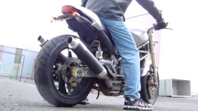 Ducati Monster 900 смотреть онлайн