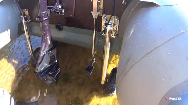 Держатель датчика эхолота на транец для лодок с надувным дном смотреть онлайн