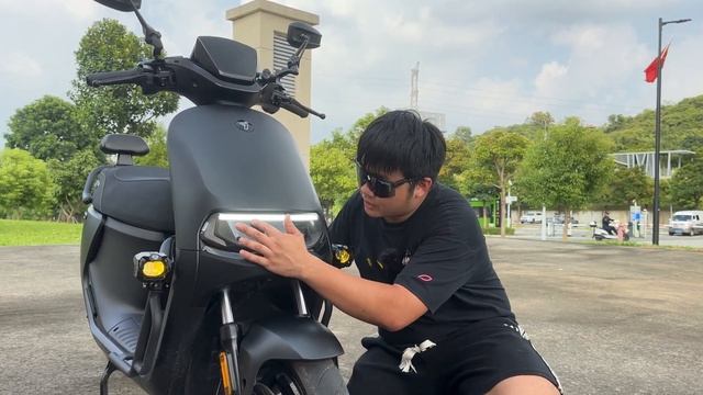 Segway-Ninebot FASTEST Electric Motorcycle // E300P Review