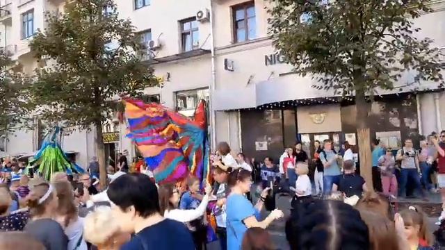 МОСКВА. ДЕНЬ ГОРОДА 2019 НА ТВЕРСКОЙ смотреть онлайн