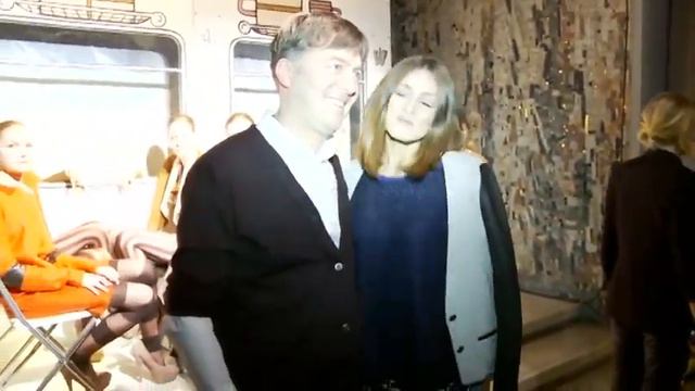 LFW AW11: More from day two featuring Olivia Palermo and Diana Vickers смотреть онлайн