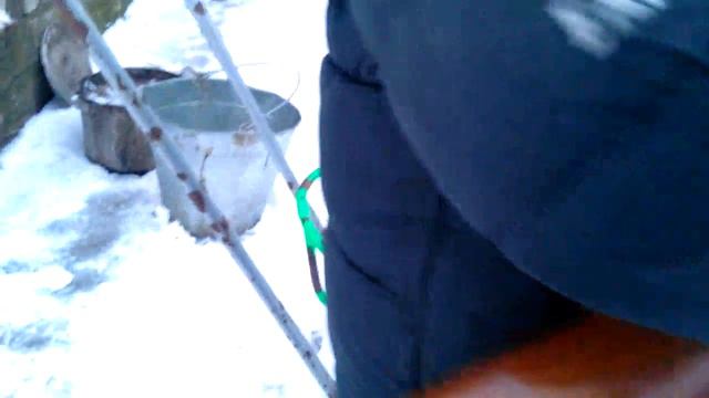 Мальчик салютует на новый год смотреть онлайн
