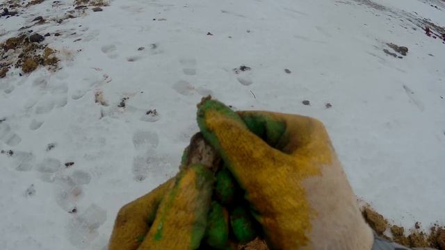 КОП на спущенном водохранилище.Долбим лёд.2020 Открытие сезона! смотреть онлайн