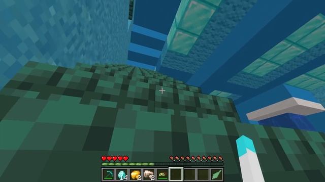 Playing Minecraft as a HELPFUL Robot Kitten! смотреть онлайн