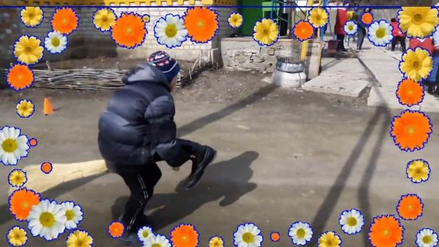 Видеоролик из цикла мероприятий, посвящённый празднованию Масленицы. Новобахмутский СК. смотреть онлайн