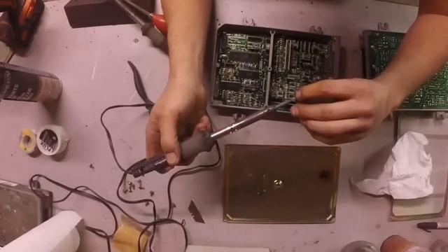 How to fix a burnt out Honda ECU смотреть онлайн