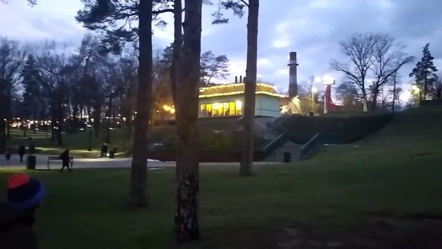 кидаем 3 планера в парке (часть 20) смотреть онлайн