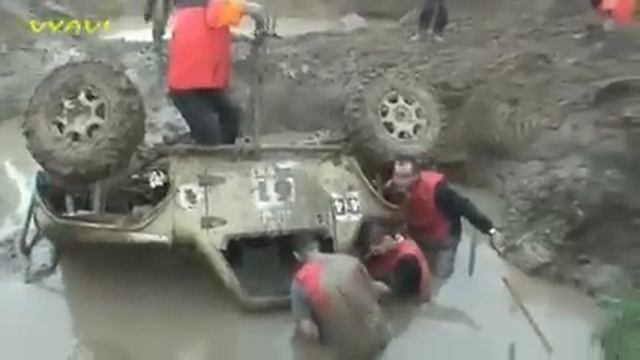 Спасение утопающего в грязи смотреть онлайн