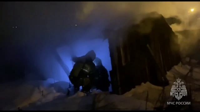 В Самаре ночью тушили крупный пожар смотреть онлайн