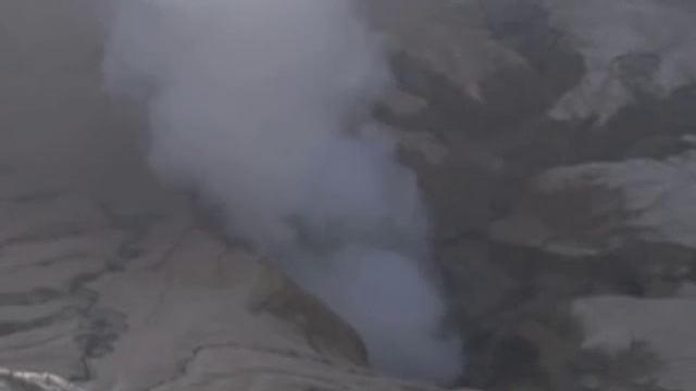 The Tremendous of Bromo Mountain - East Java - Indonesia смотреть онлайн