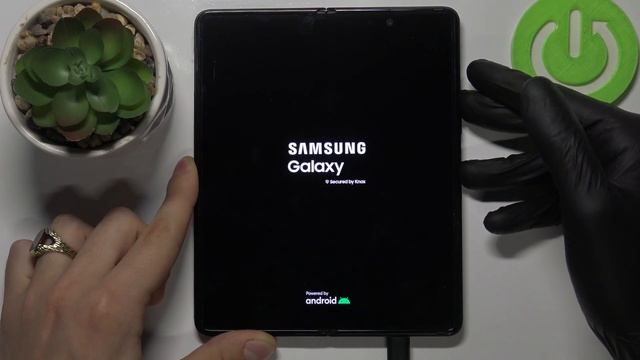 SAMSUNG Galaxy Z Fold 3 | Полная очистка всего кэша с SAMSUNG Galaxy Z fold 3 смотреть онлайн