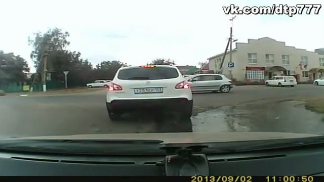 пежо не пропустил мотоцикл смотреть онлайн