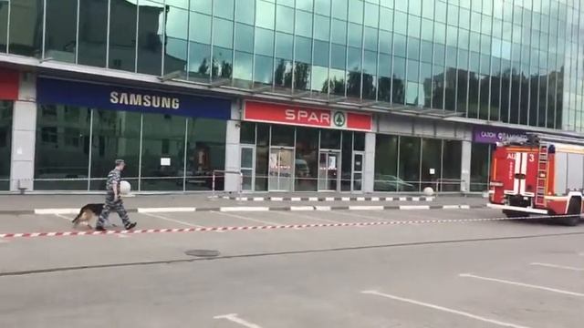 эвакуация ТРЦ "Виктория Плаза" смотреть онлайн