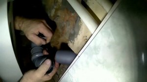 Труба не плачет, а рыдает. Устраняем течь пластиковой канализационной трубы. Guru from the USSR.