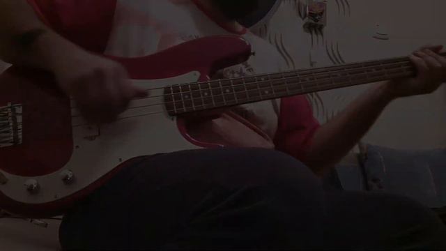 Stagg P300 Precision Bass/Behringer Thunderbird BX108 смотреть онлайн