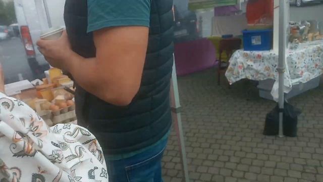 Фермерский рынок, Карлоу Ирландия. Farmer's market in Carlow Ireland. смотреть онлайн