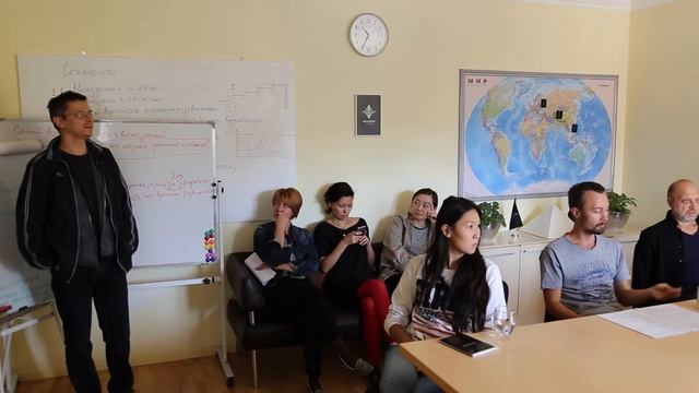 Жизнь офиса. Зависимость ответов от спектра картинки. Программист Олег Абдрахманов. смотреть онлайн