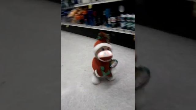 Monkey in the middle of the store смотреть онлайн