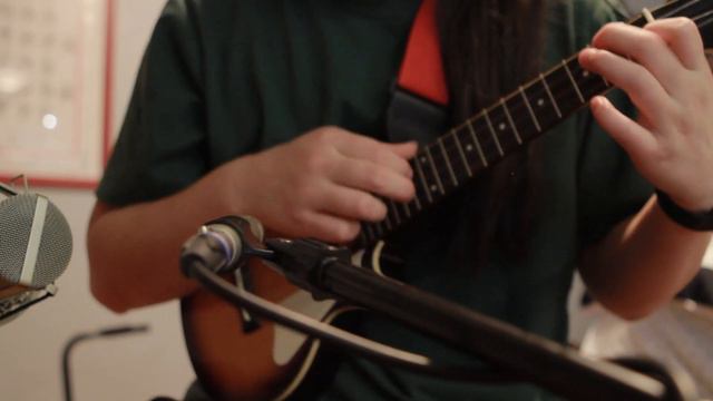 (Israel Kamakawiwo'ole) Somewhere Over the Rainbow - Allie Nguyen смотреть онлайн