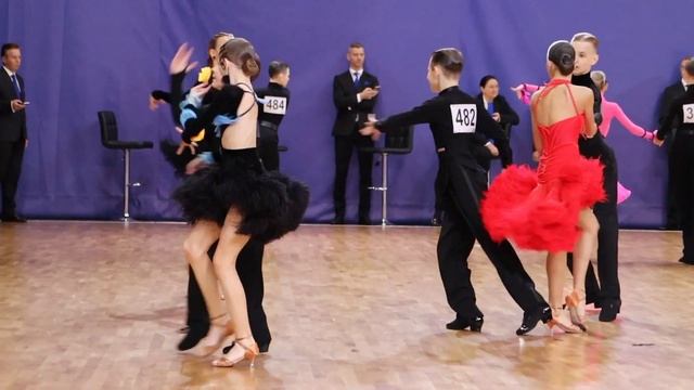 Никулин Виталий - Акимкина Екатерина. ROC 2022. ВС Юниоры 1. Двоеборье. 1/4 финала. Ча-ча-ча смотреть онлайн