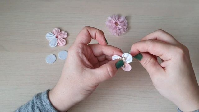 7 Идей Бантиков и Резиночек на первые хвостики ? Канзаши мк ? Baby bows tutorial смотреть онлайн