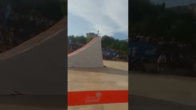 Forum İstanbul extrem fest Cross gösterisi(motor gösterisi ) смотреть онлайн