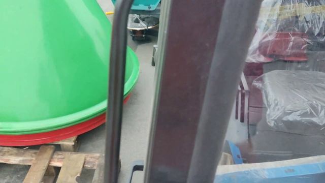 Сравнение комплектующих и обшивки новых кабин МК смотреть онлайн