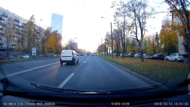 Viofo A129 Duo, передняя камера днем, выезд из туннеля смотреть онлайн