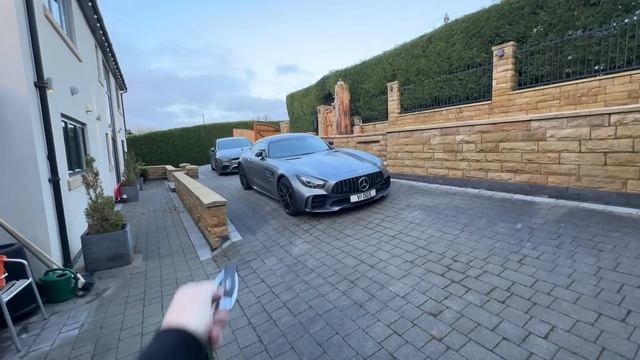 The House Renovation was going great… until I found this! смотреть онлайн