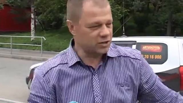 Микроавтобус и грузовик не разъехались в районе остановки «Магнитогорская» смотреть онлайн
