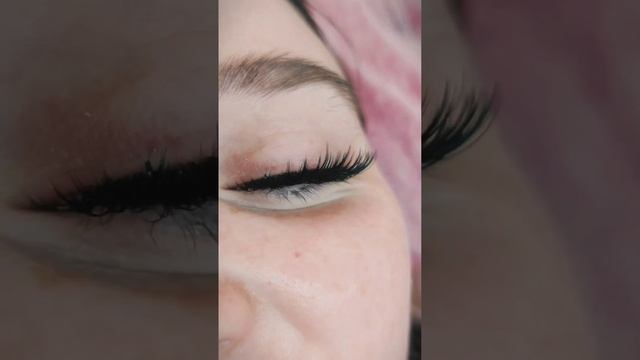 Наращивание ресниц в мокром эффекте #lashmaker#life#юмористы##натальяроманенко смотреть онлайн