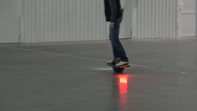 Выставка электромобили,электровелосипеды,Nissan Leaf и другие смотреть онлайн