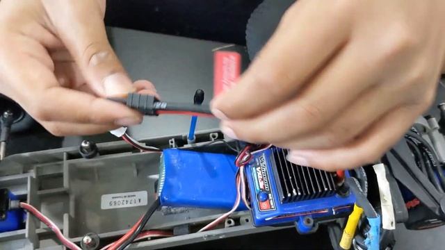 Fix for when your RC car won't move смотреть онлайн