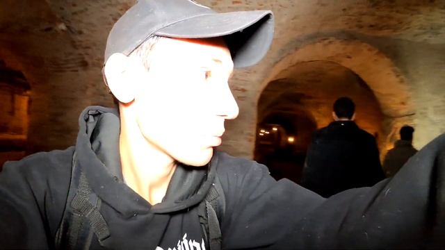 ЗДЕСЬ РАССТРЕЛИВАЛИ ЛЮДЕЙ | АДСКИЕ КАТАКОМБЫ В ЦЕНТРЕ МОСКВЫ | НАШЁЛ ОСТАНКИ смотреть онлайн