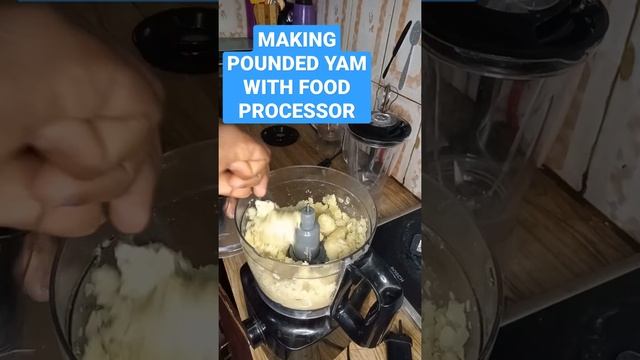 MAKING POUNDED YAM смотреть онлайн