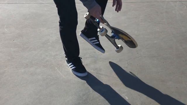 Trick Tip: How To Frontside Flip! смотреть онлайн