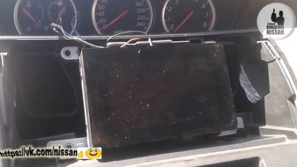 Nissan Primera P12  Замена монитора на Рестайловый. Перезавливка.
