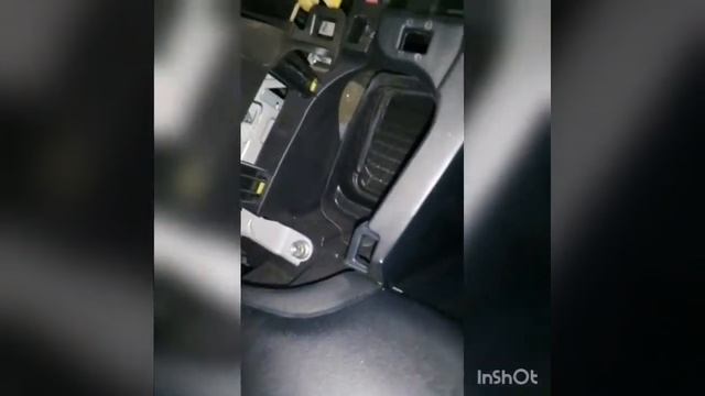 Снятие магнитолы, ремонт климат контроля, снятие климатконтроля, Toyota RAV4 2014г.в. смотреть онлайн
