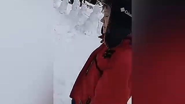 Амонгас в реальной жизни.Я превратился в амогуса. смотреть онлайн