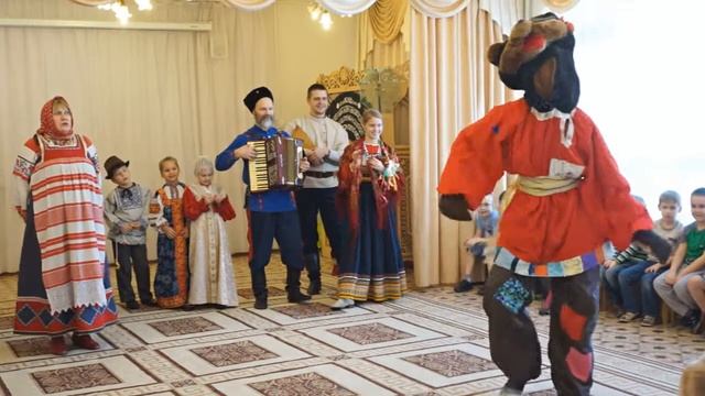 Масленица с ансамлем "Семейная традиция" в д\с 2555 смотреть онлайн