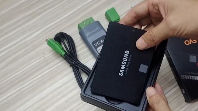 Vxdiag VCX SE with Mercedes Software SSD Unboxing - GETOBDTOOL смотреть онлайн