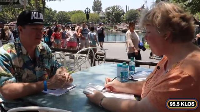 Gary Moore Celebrates Disneyland's Birthday with Disney Artist and Historian Stacia Martin смотреть онлайн