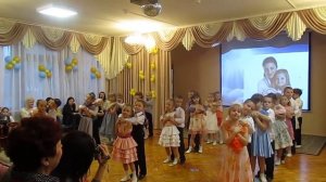 "Мама" / Рано утром просыпаюсь../