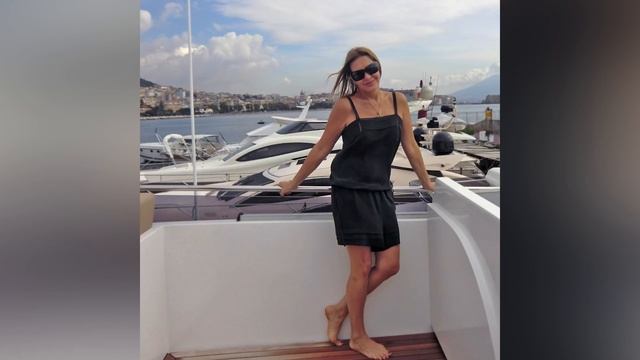 Так выглядеть в 65? Елена Проклова удивила резко помолодевшим внешним видом